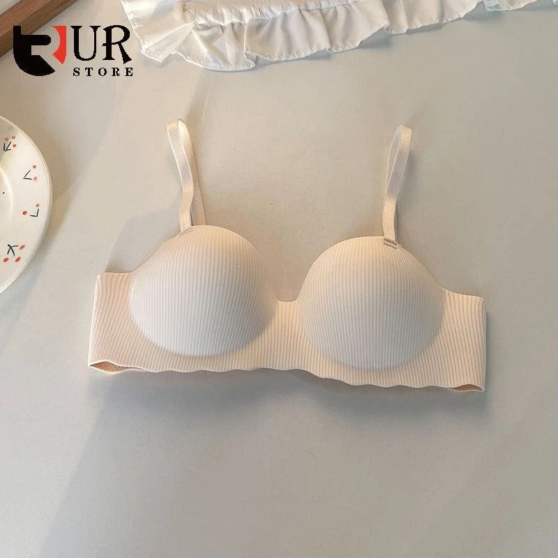 Amoura Seamless Padded Pushup Bra