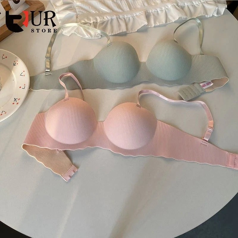 Amoura Seamless Padded Pushup Bra