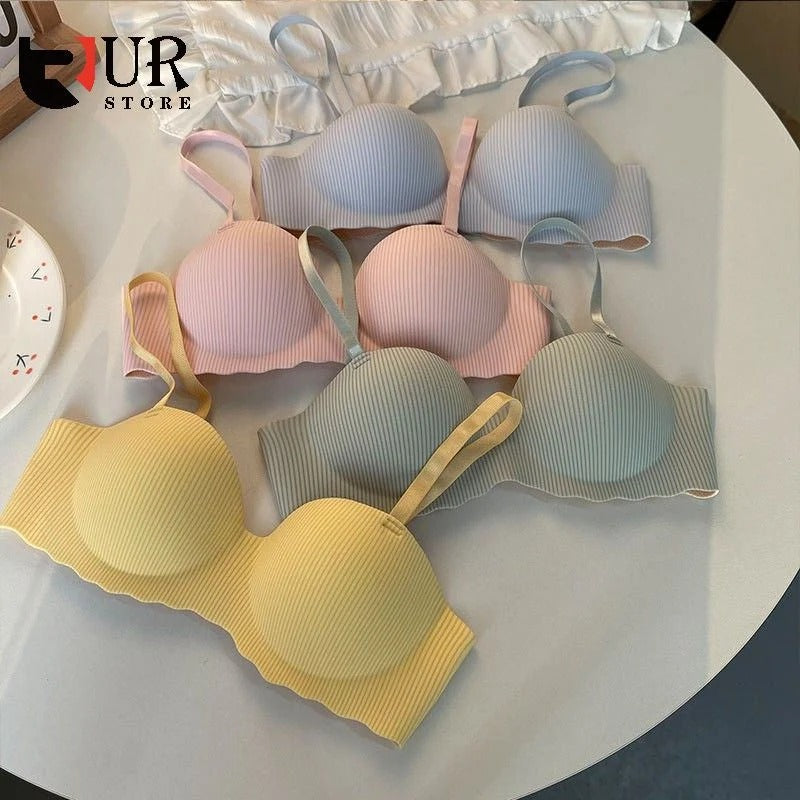 Amoura Seamless Padded Pushup Bra